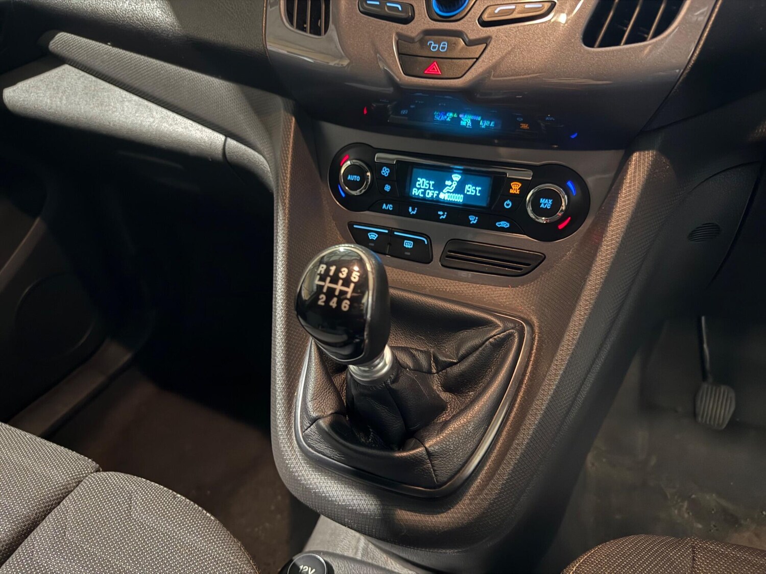 Used Ford Transit Connect 2015 for sale - 77657556: Photo 16