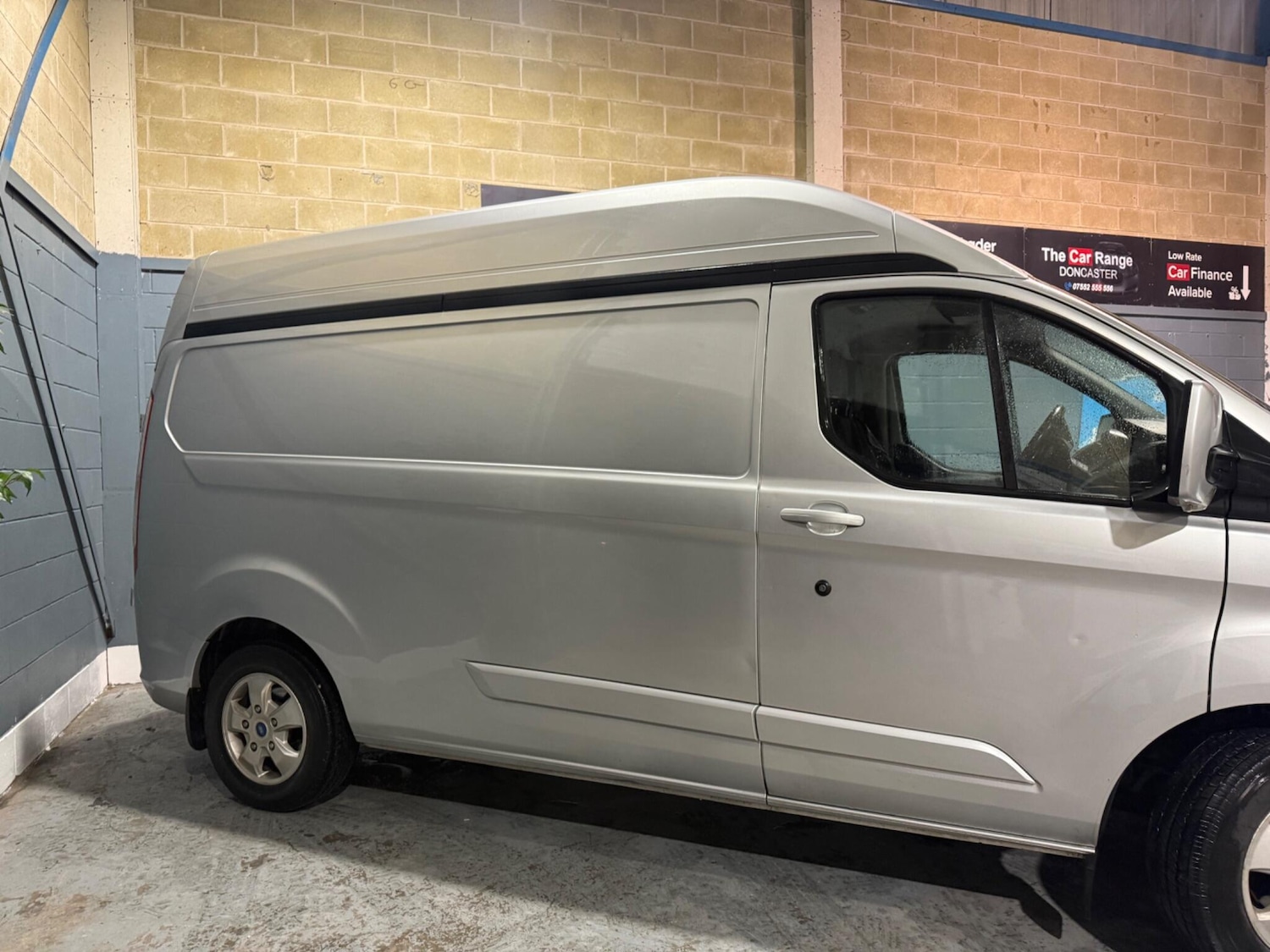 Used Ford Transit Custom 2015 for sale - 77469131: Photo 2