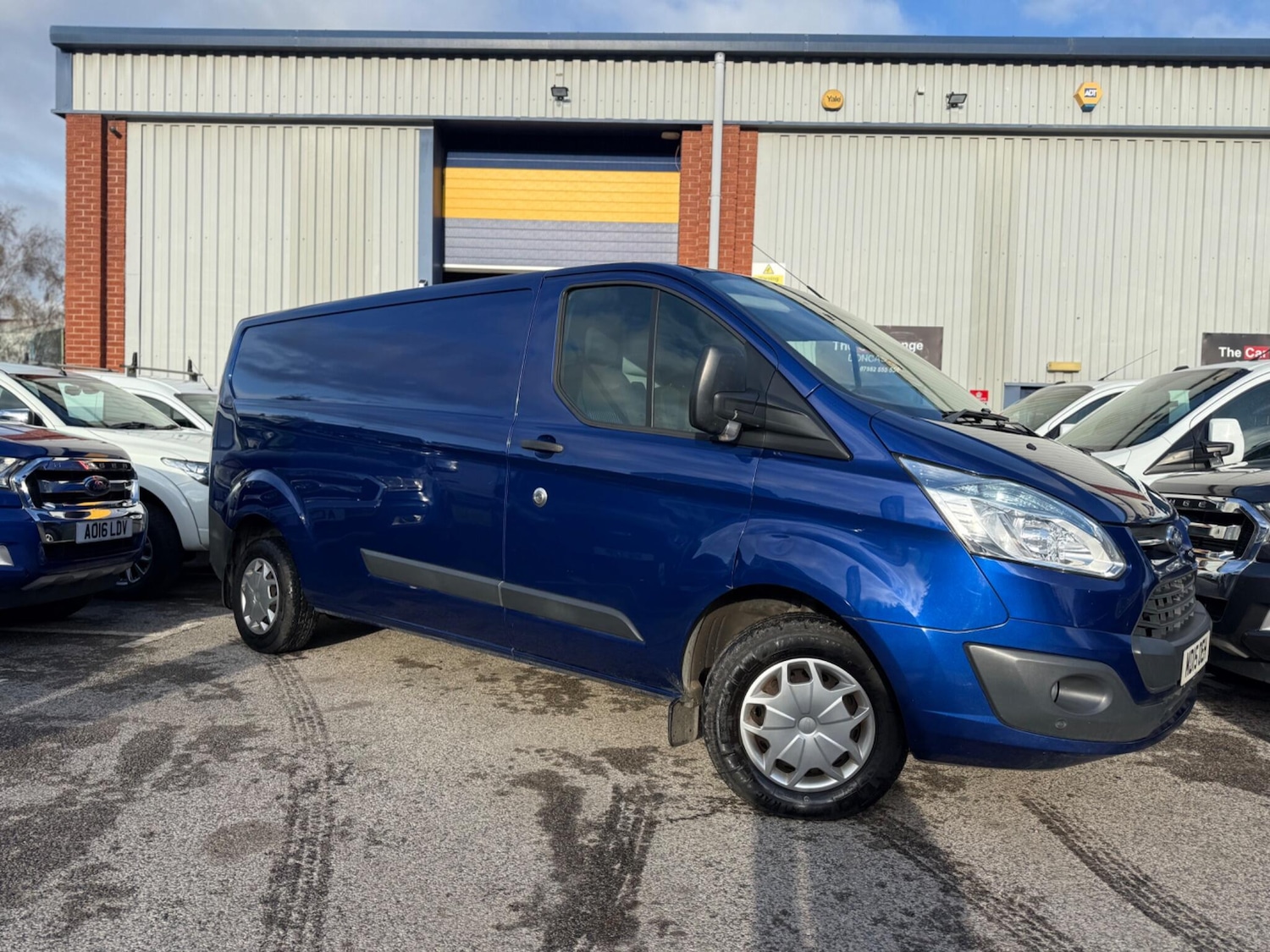 Used Ford Transit Custom 2015 for sale - 76634103: Photo 1