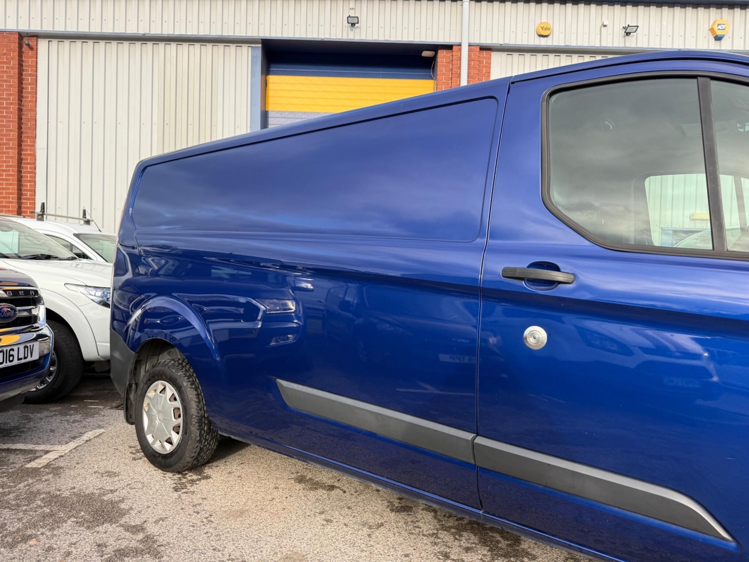 Used Ford Transit Custom 2015 for sale - 76634103: Photo 28