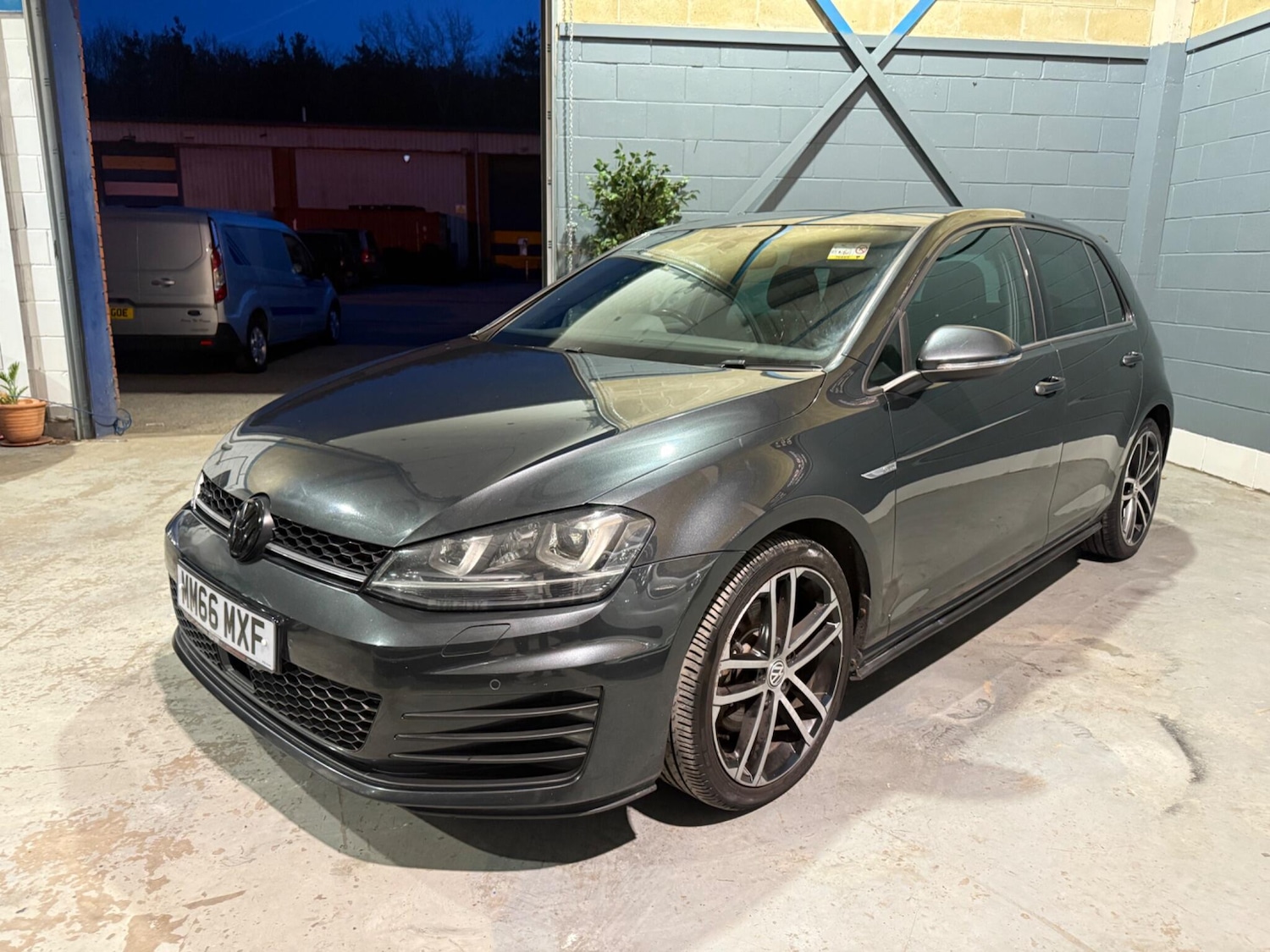 Used Volkswagen Golf 2016 for sale - 77784015: Photo 5