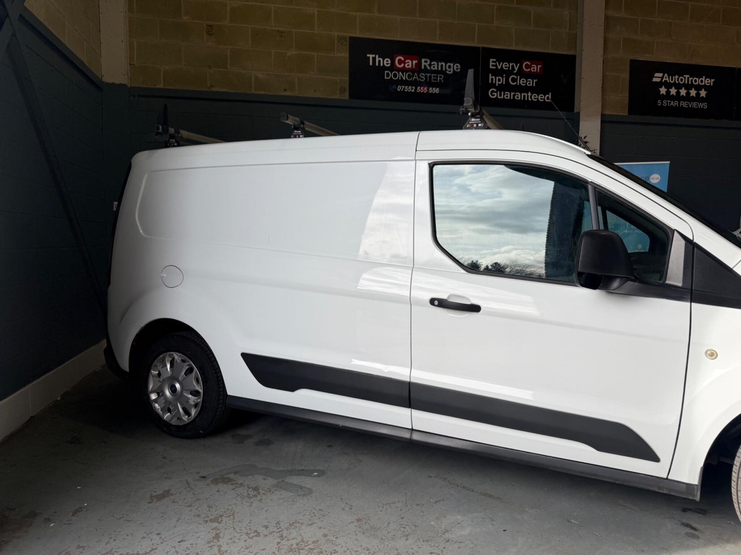 Used Ford Transit Connect 2018 for sale - 77658720: Photo 2