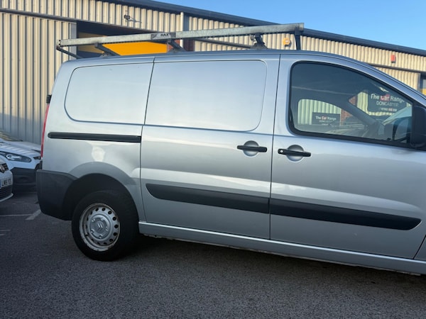 Used Citroen Dispatch 2015 for sale - 76247027: Photo 2