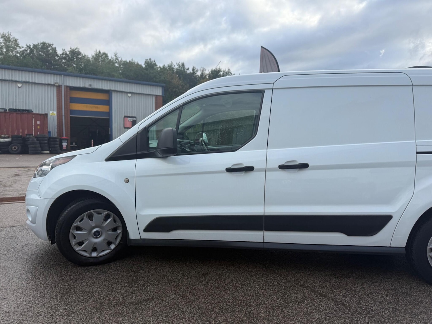 Used Ford Transit Connect 2016 for sale - 76457213: Photo 4