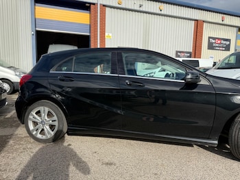 Used Mercedes-Benz A-Class 2016 for sale - 76337471: Photo