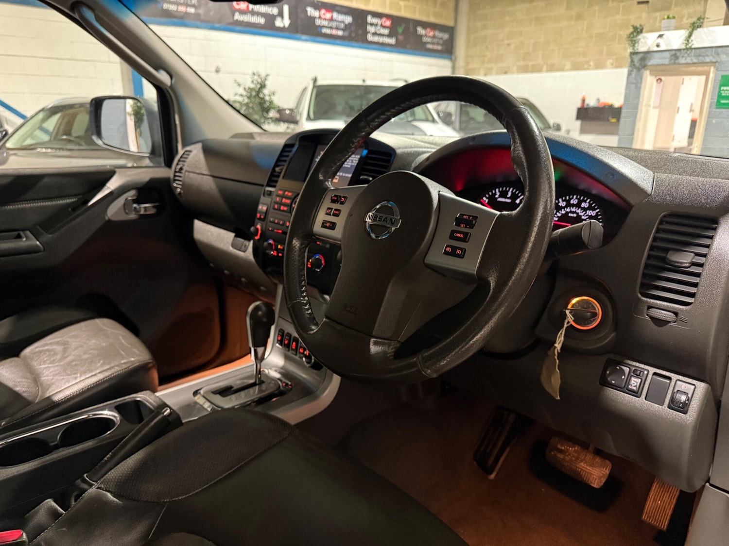 Used Nissan Navara 2014 for sale - 77537728: Photo 18