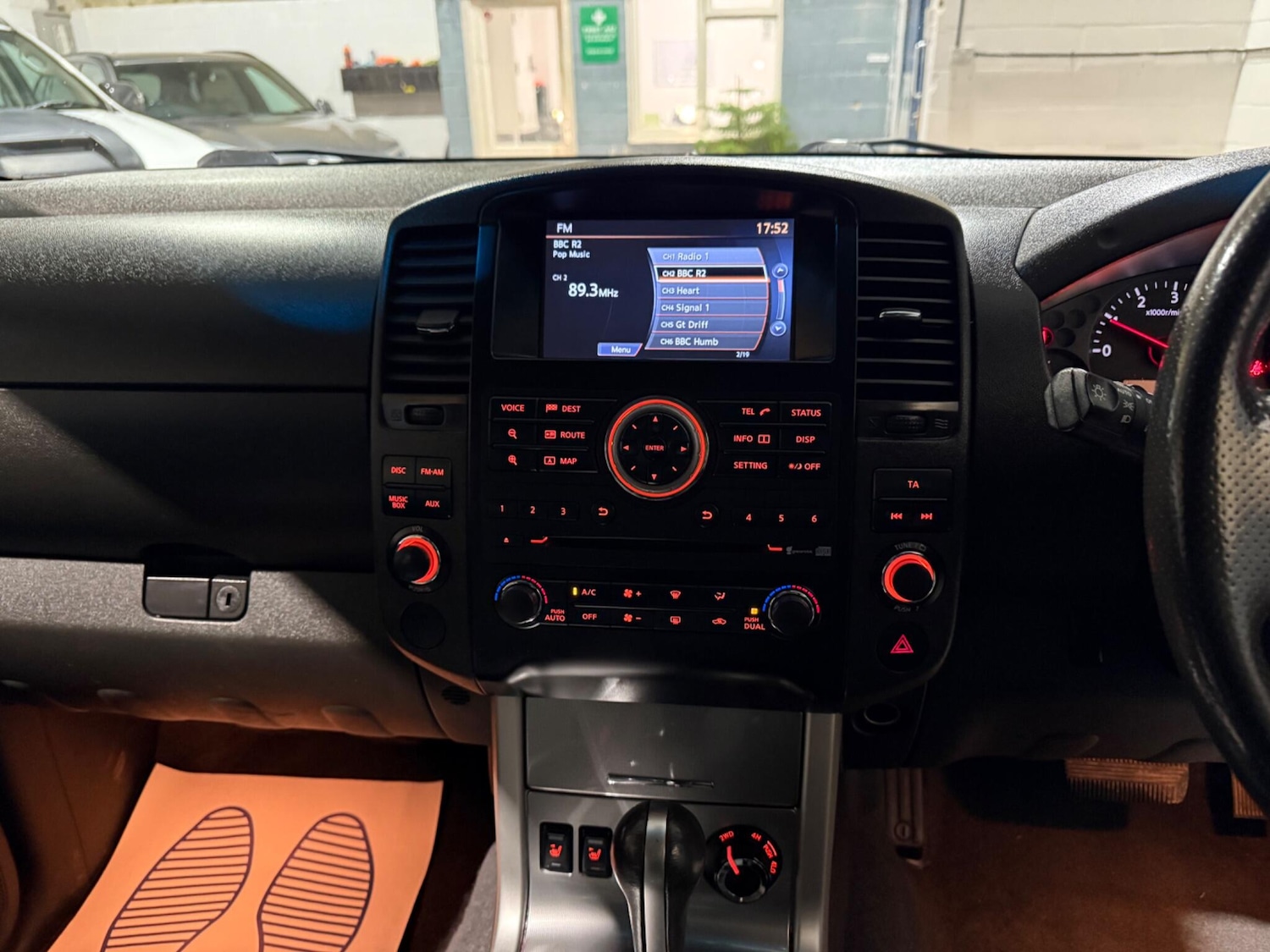 Used Nissan Navara 2014 for sale - 77537728: Photo 25