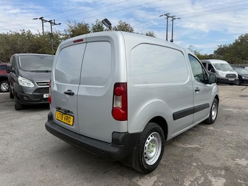 Used Peugeot Partner 2019 for sale - 79565807: Photo