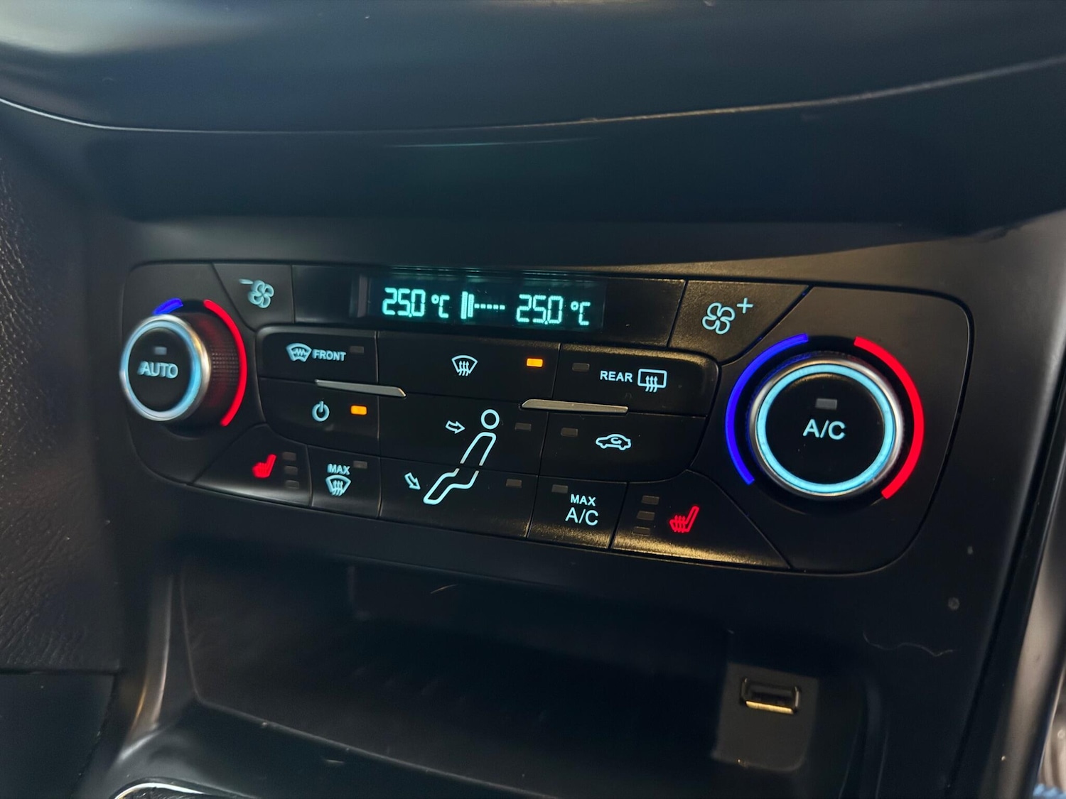 Used Ford Focus 2017 for sale - 76337148: Photo 21