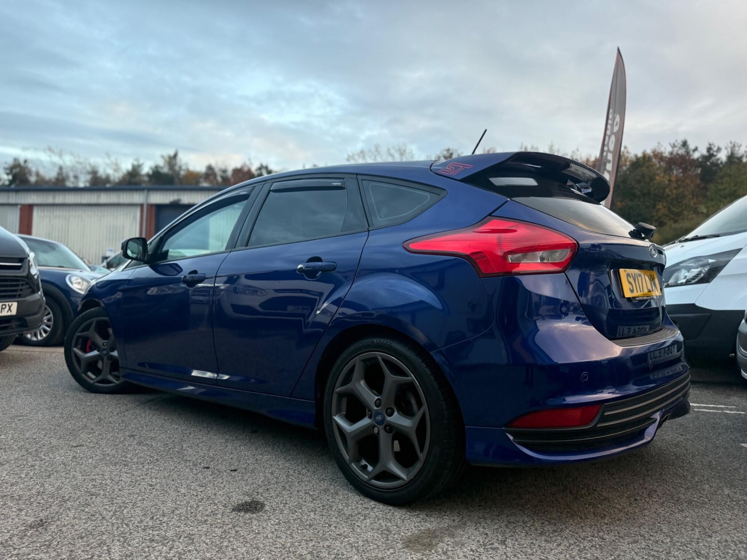 Used Ford Focus 2017 for sale - 76337148: Photo 4
