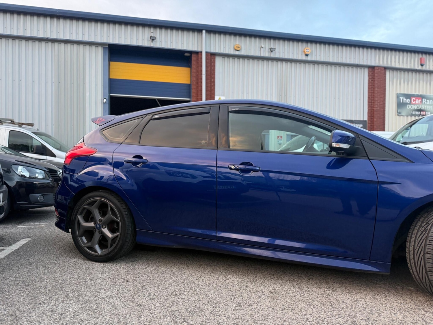 Used Ford Focus 2017 for sale - 76337148: Photo 5