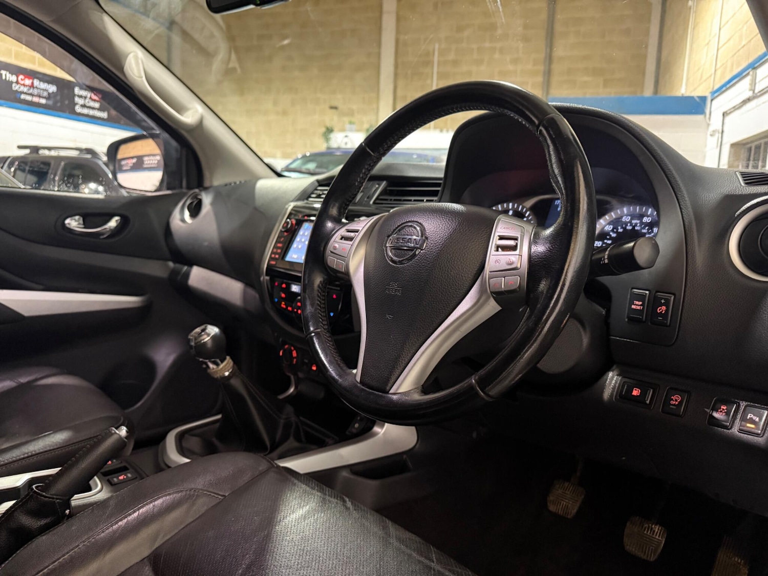 Used Nissan Navara 2018 for sale - 77215682: Photo 30