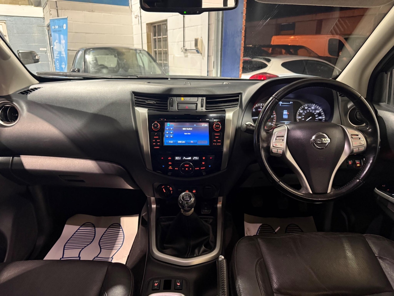 Used Nissan Navara 2018 for sale - 77215682: Photo 32