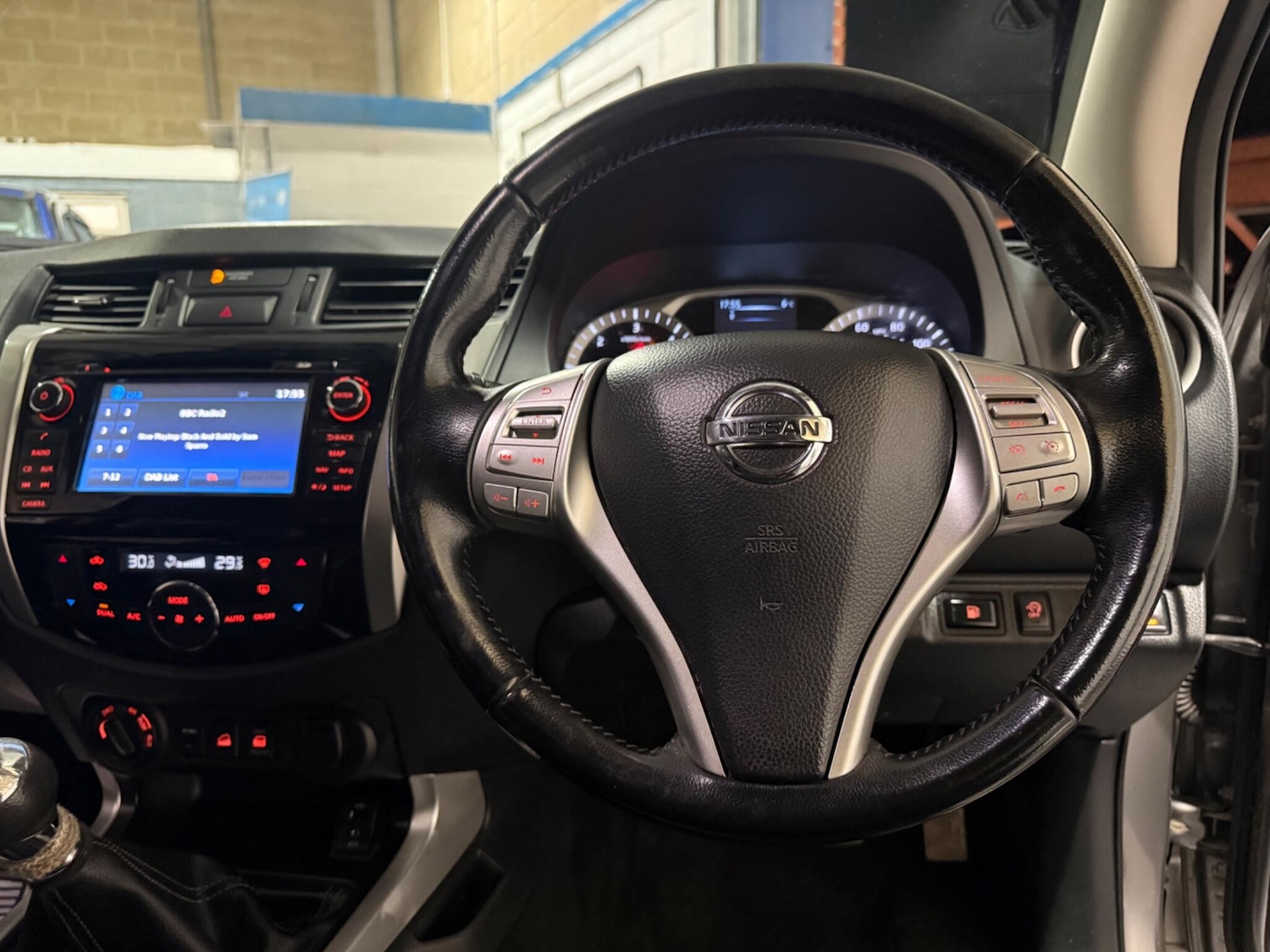 Used Nissan Navara 2018 for sale - 77215682: Photo 33