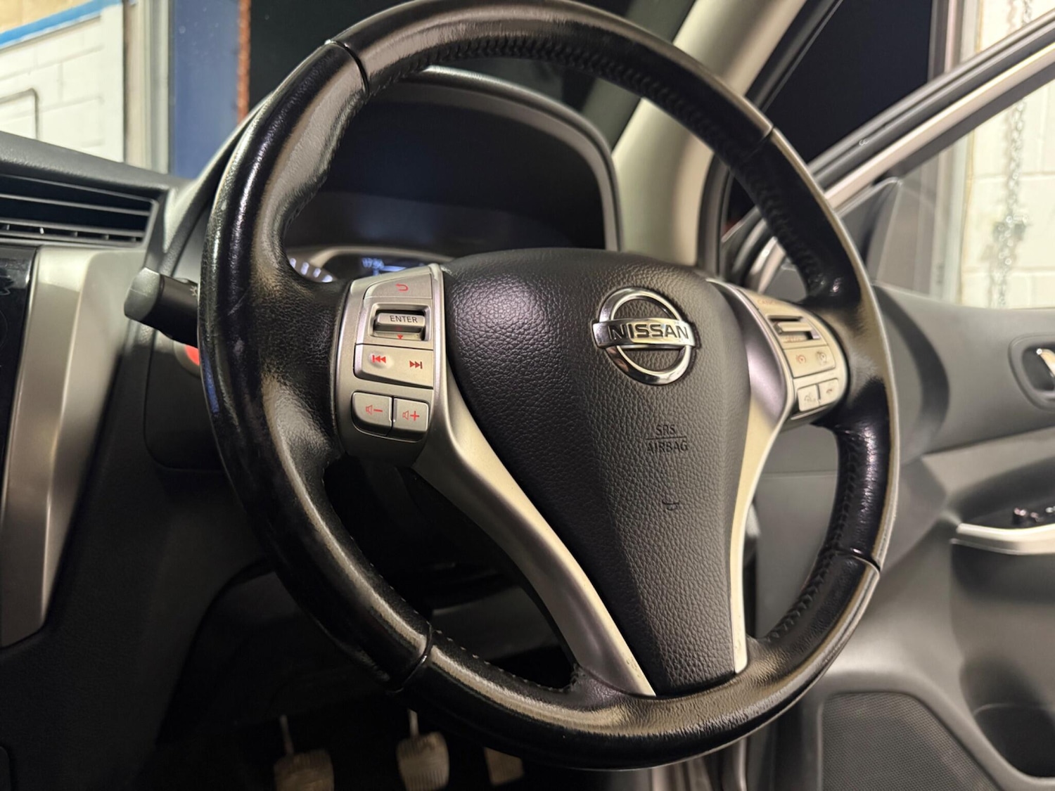 Used Nissan Navara 2018 for sale - 77215682: Photo 40