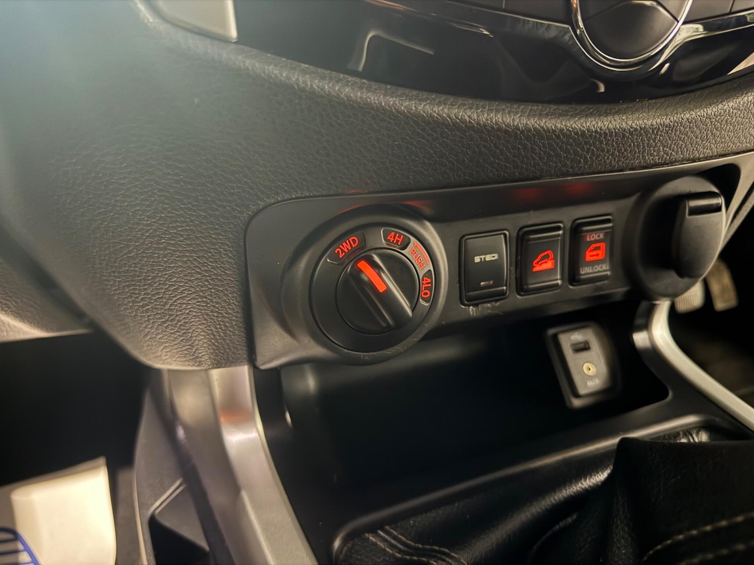 Used Nissan Navara 2018 for sale - 77215682: Photo 43