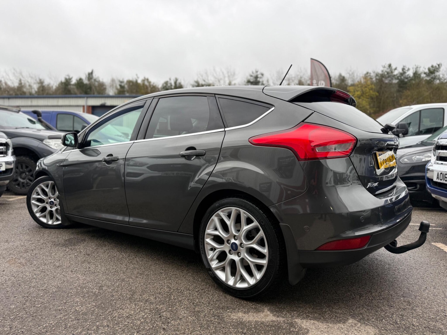 Used Ford Focus 2017 for sale - 76666515: Photo 3