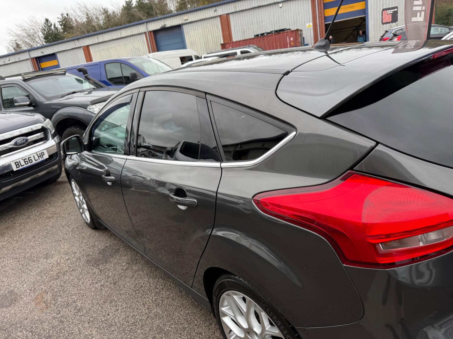 Used Ford Focus 2017 for sale - 76666515: Photo 32