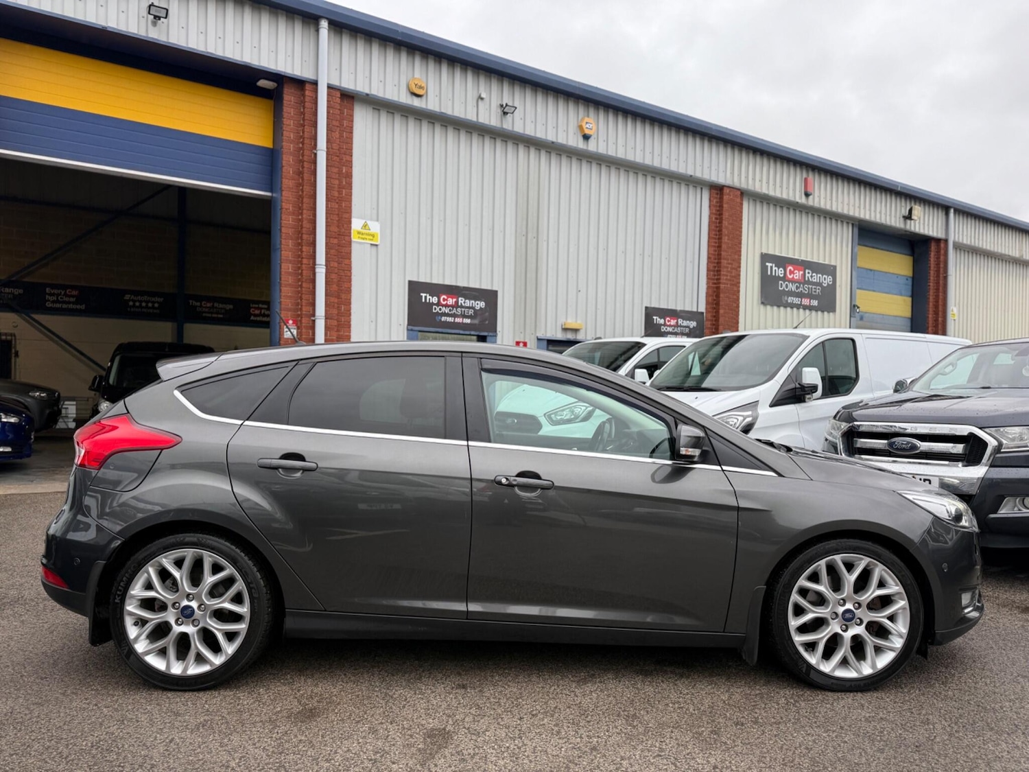 Used Ford Focus 2017 for sale - 76666515: Photo 5