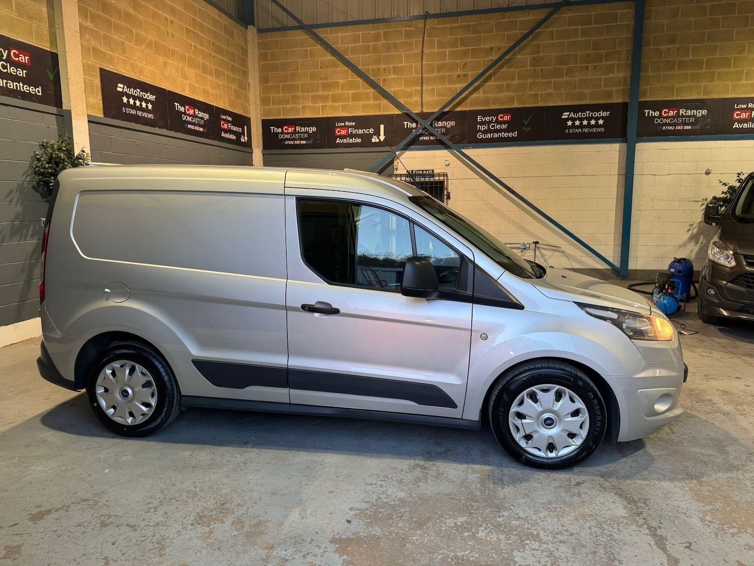 Used Ford Transit Connect 2015 for sale - 77738192: Photo 2