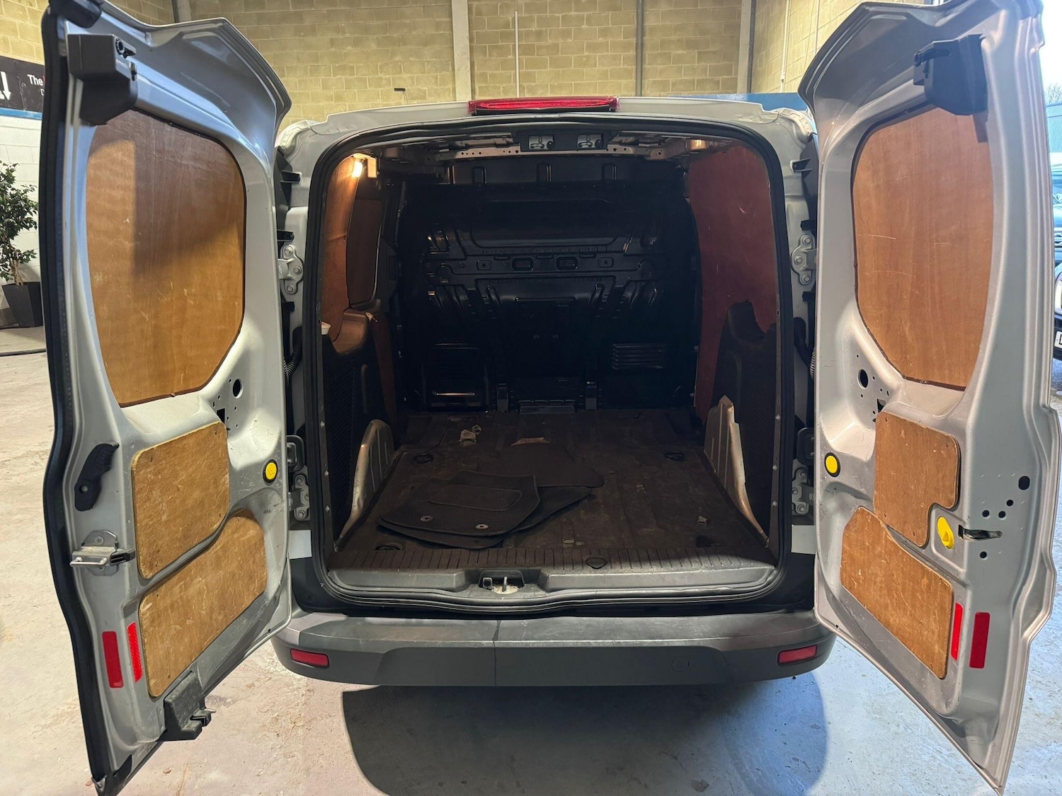 Used Ford Transit Connect 2015 for sale - 77738192: Photo 5