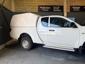 Used Mitsubishi L200 2016 for sale - 77958584: Photo