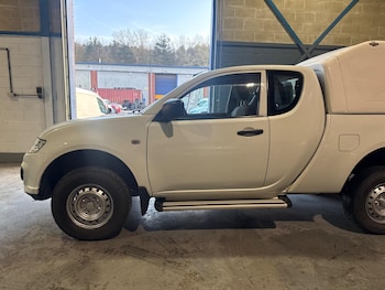 Used Mitsubishi L200 2016 for sale - 77958584: Photo