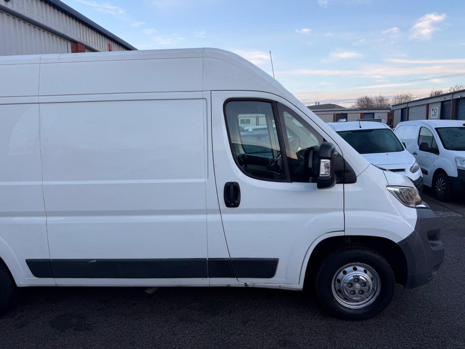 Used Citroen Relay 2015 for sale - 76964859: Photo 2