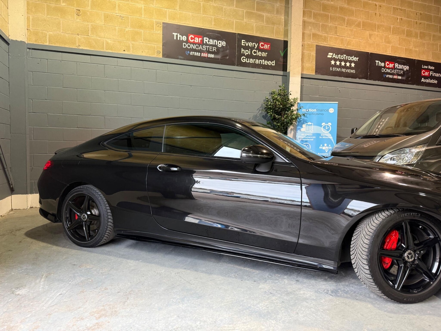 Used Mercedes-Benz C Class for sale - 77909366: Photo 2