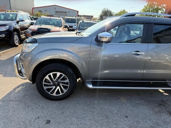 Used Nissan Navara 2017 for sale - 79158122: Photo