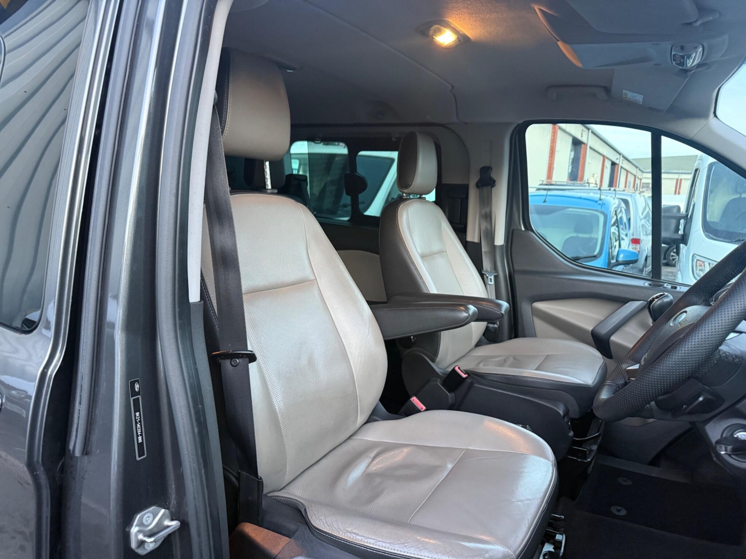 Used Ford Transit Custom 2015 for sale - 77131787: Photo 30