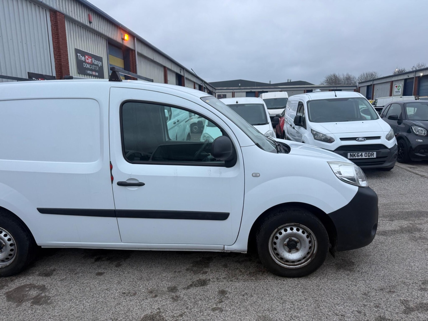 Used Renault Kangoo 2015 for sale - 77040577: Photo 2