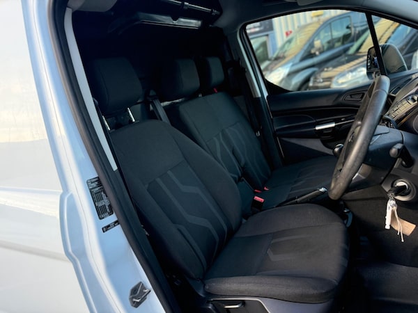 Used Ford Transit Connect 2015 for sale - 76247549: Photo 24