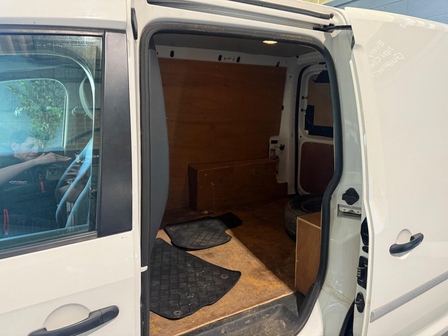 Used Volkswagen Caddy for sale - 77958583: Photo 14