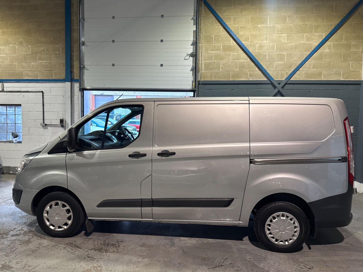 Used Ford Transit Custom for sale - 77957122: Photo 6