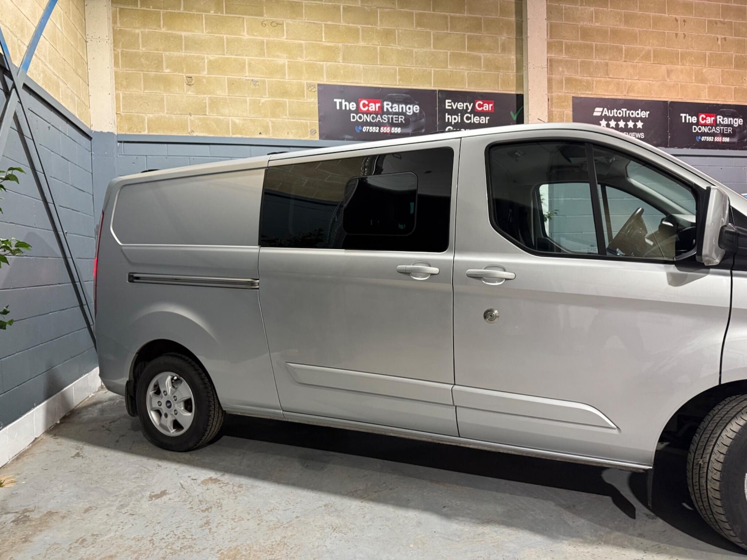 Used Ford Transit Custom 2015 for sale - 77376677: Photo 2