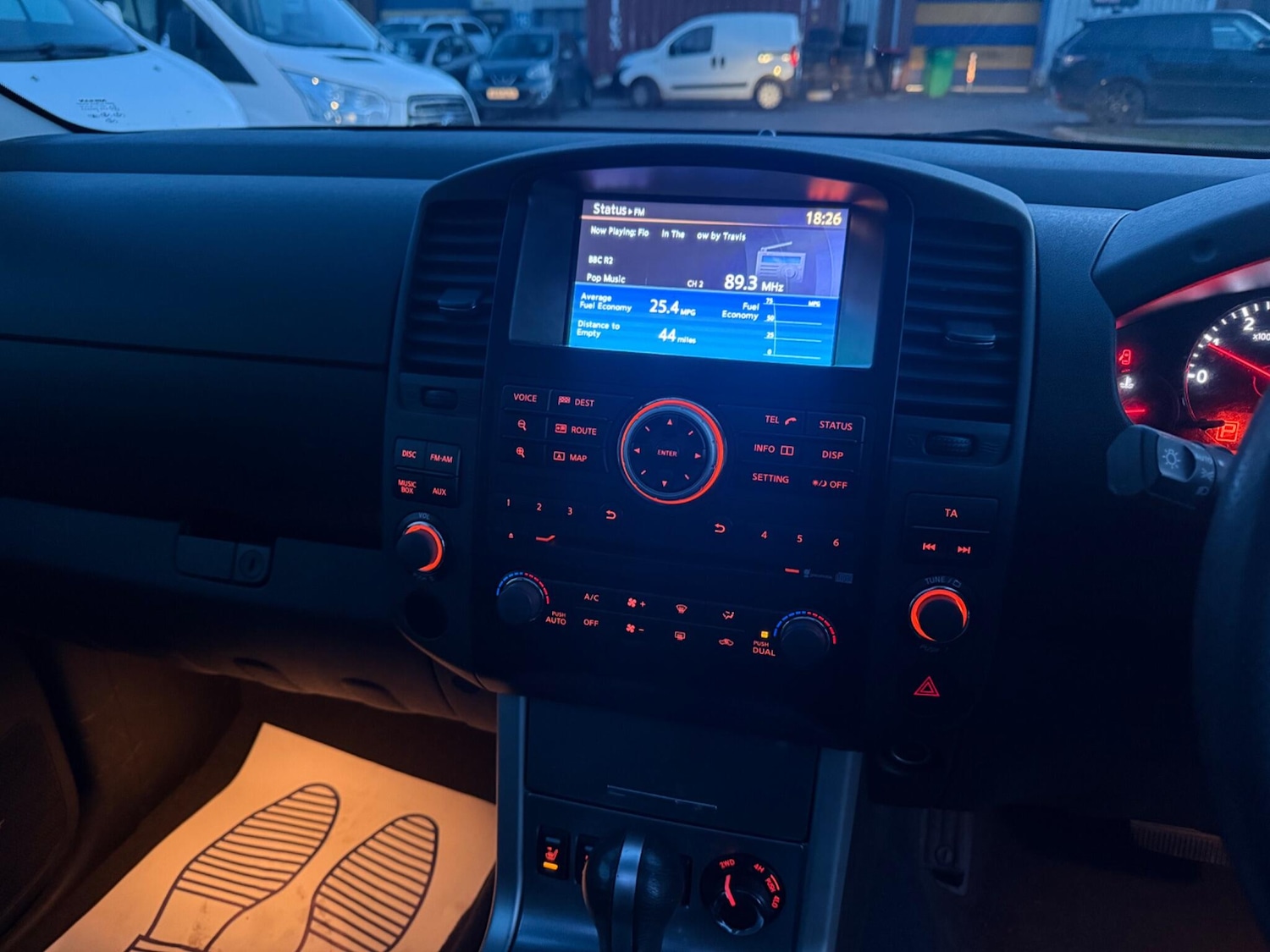 Used Nissan Navara 2012 for sale - 77131132: Photo 25