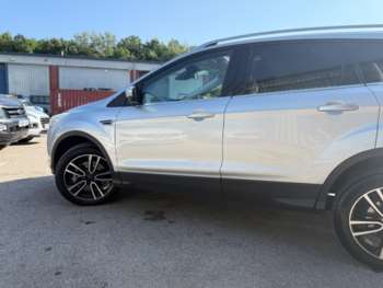 Used Ford Kuga 2015 for sale - 75023308: Photo