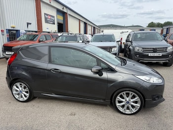Used Ford Fiesta 2017 for sale - 79074899: Photo