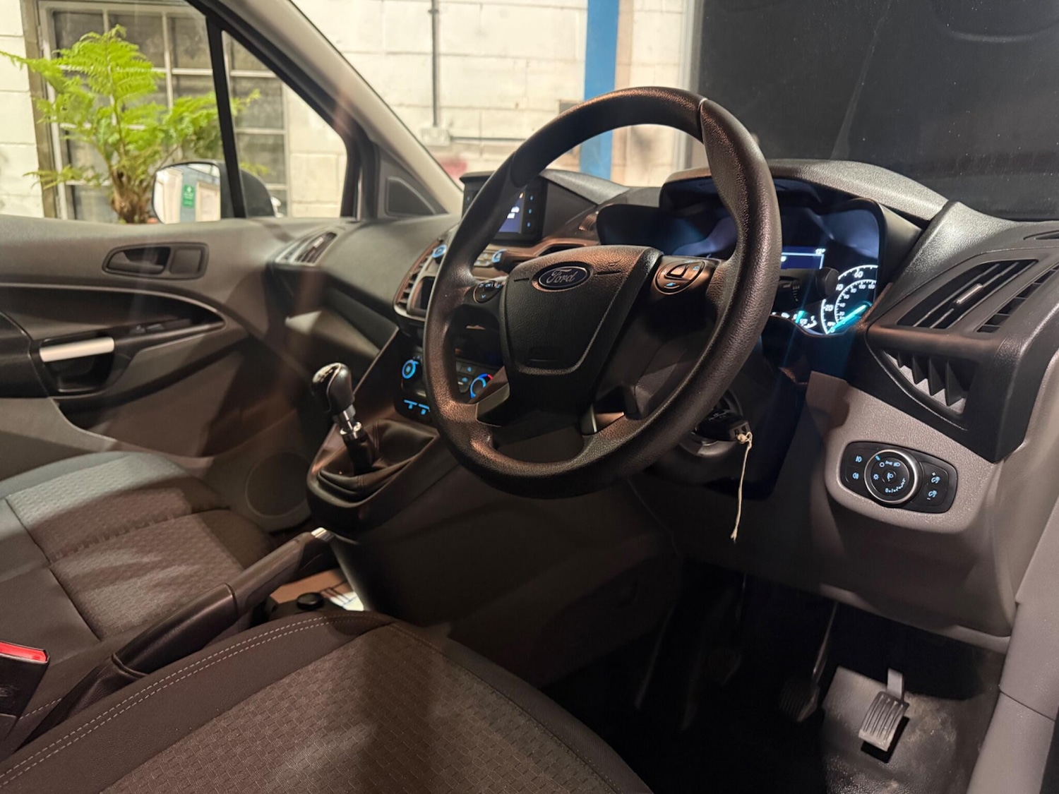 Used Ford Transit Connect 2020 for sale - 76772077: Photo 14