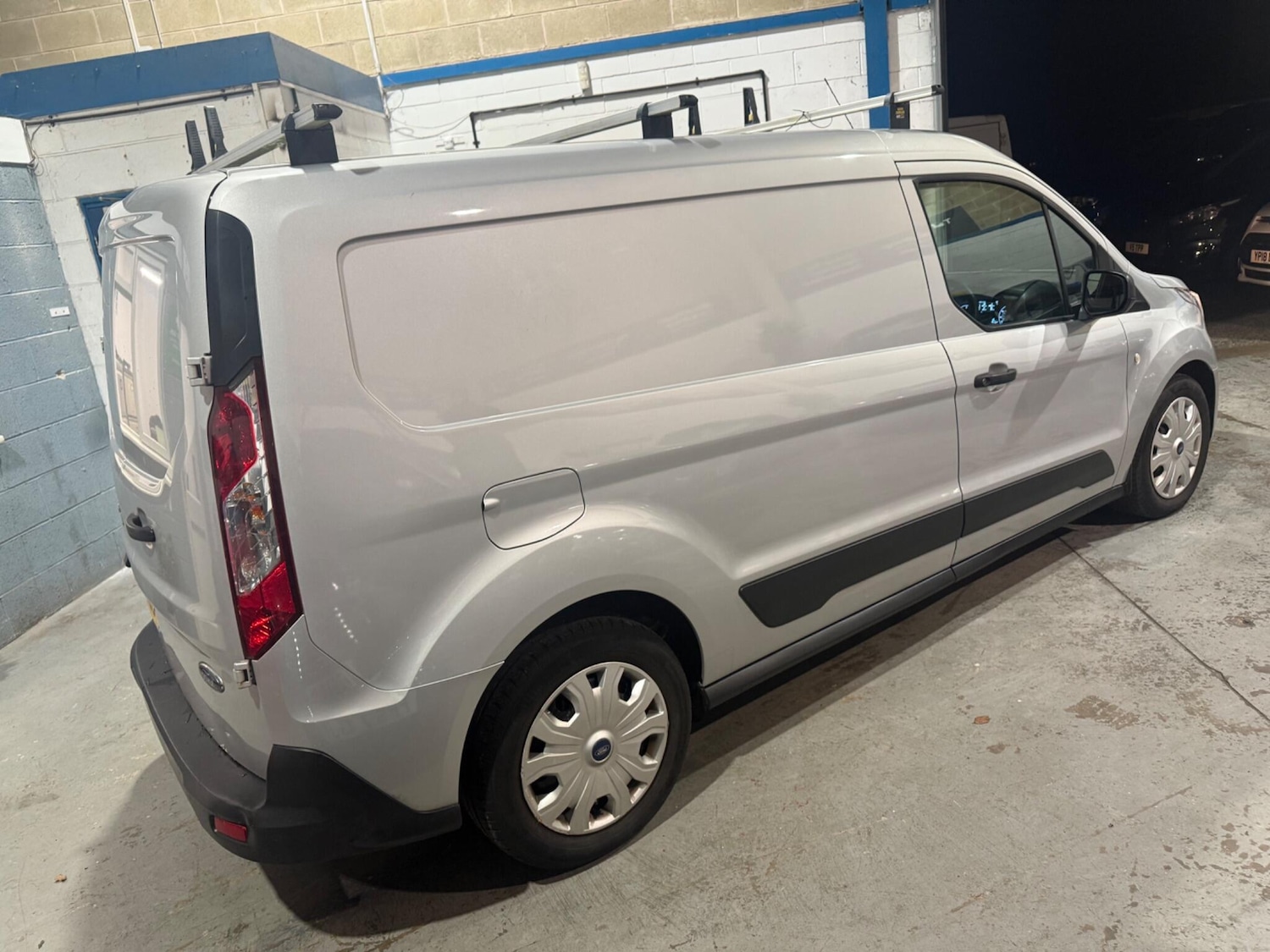 Used Ford Transit Connect 2020 for sale - 76772077: Photo 3