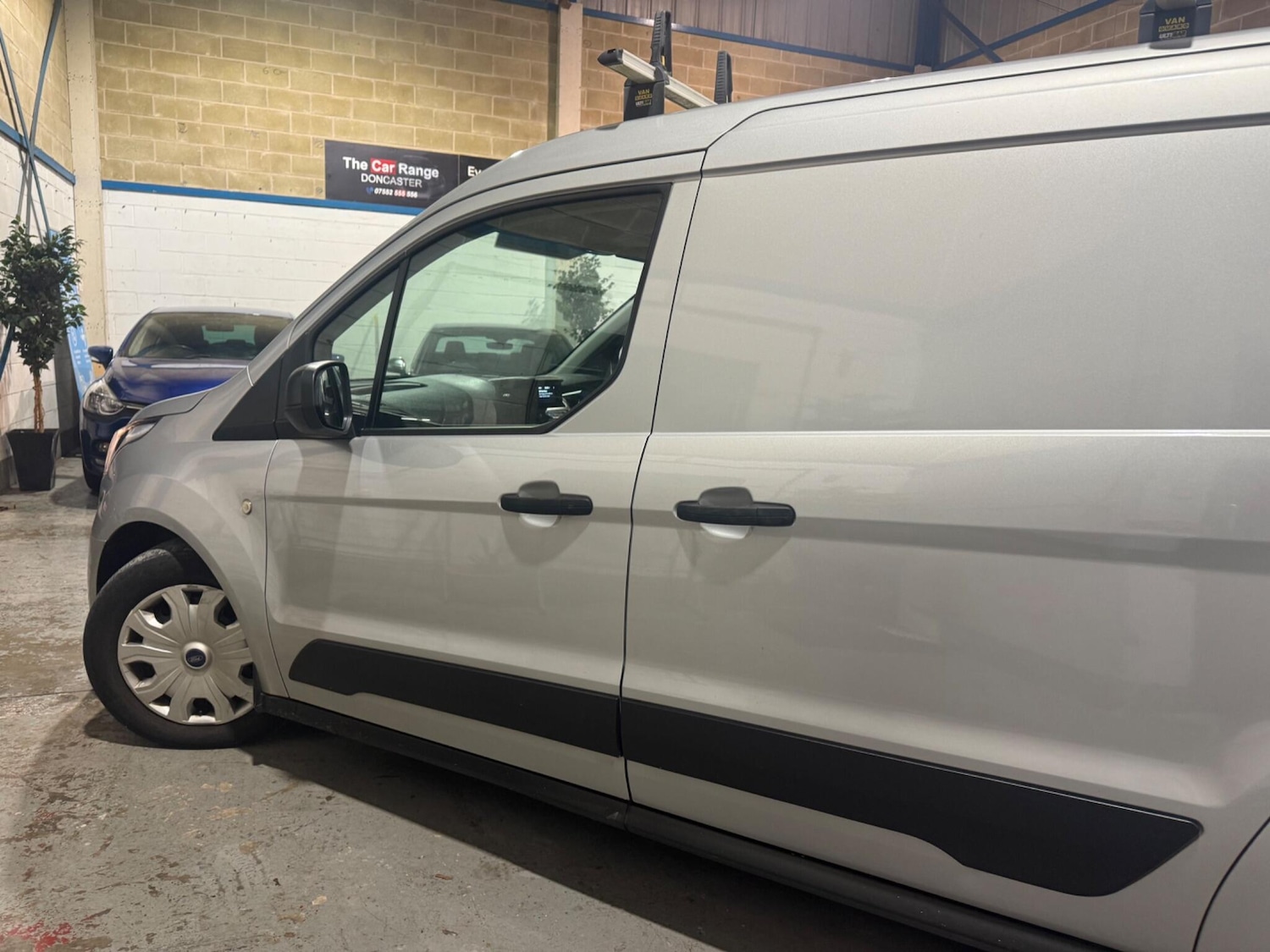 Used Ford Transit Connect 2020 for sale - 76772077: Photo 5
