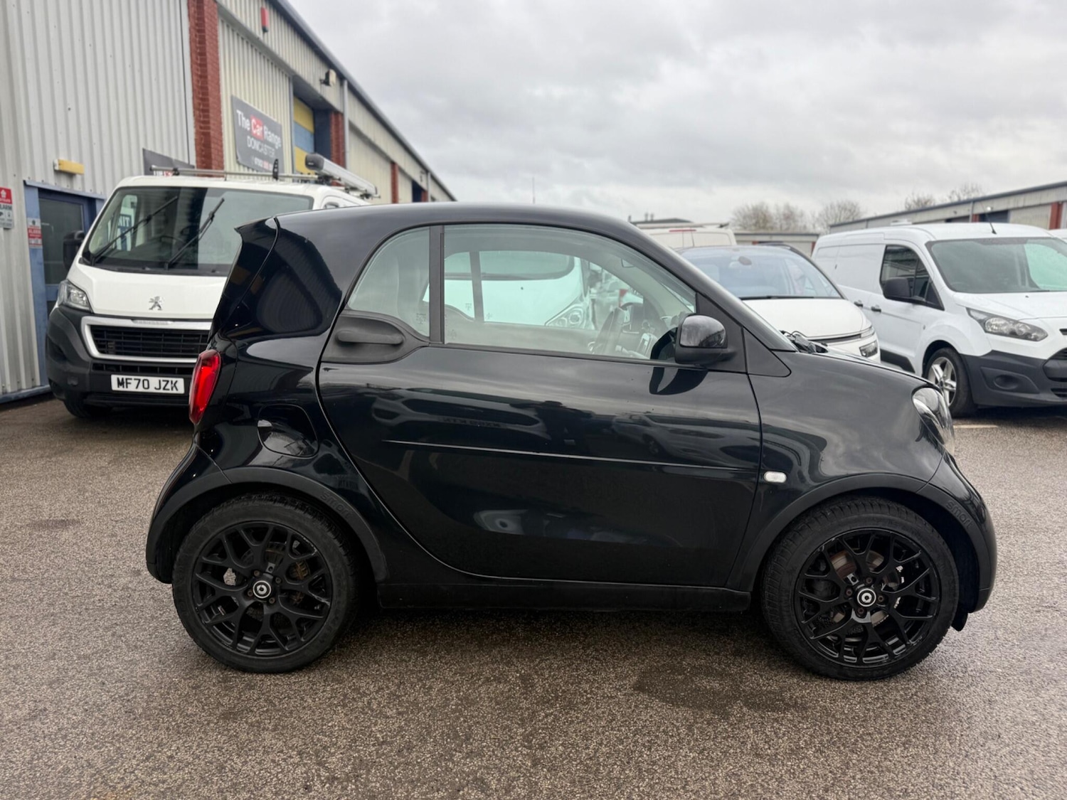 Used smart fortwo 2016 for sale - 76965564: Photo 2