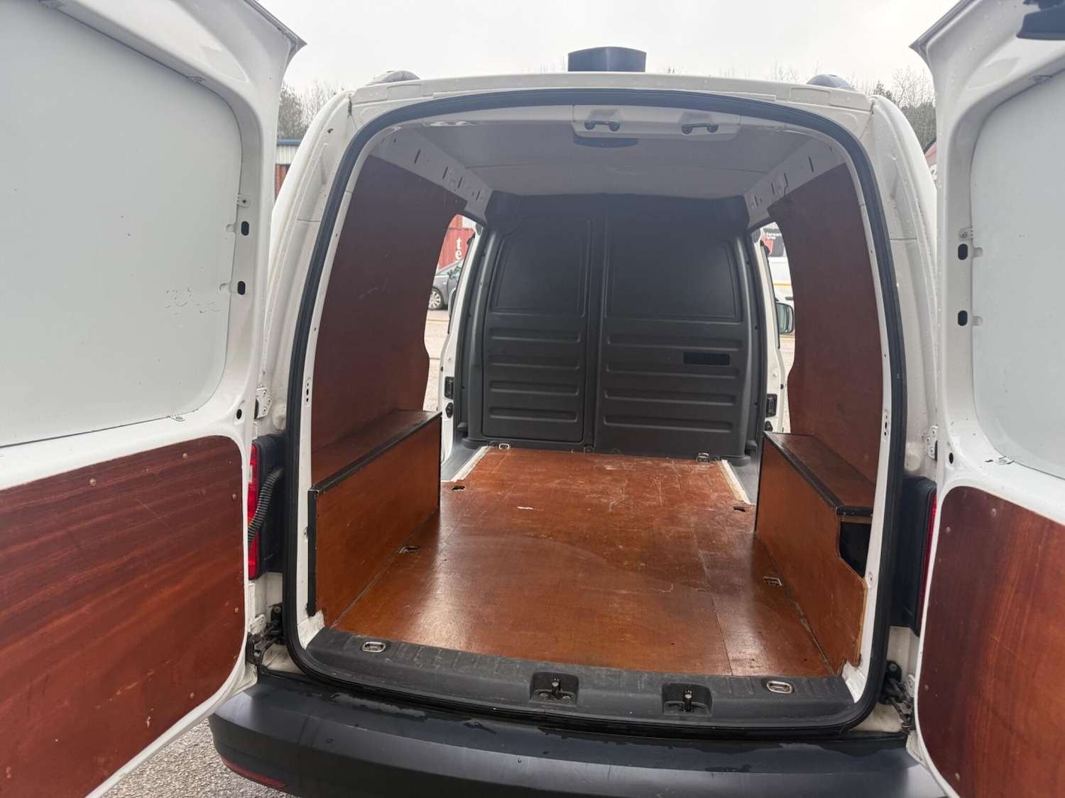 Used Volkswagen Caddy Maxi 2016 for sale - 77029975: Photo 14