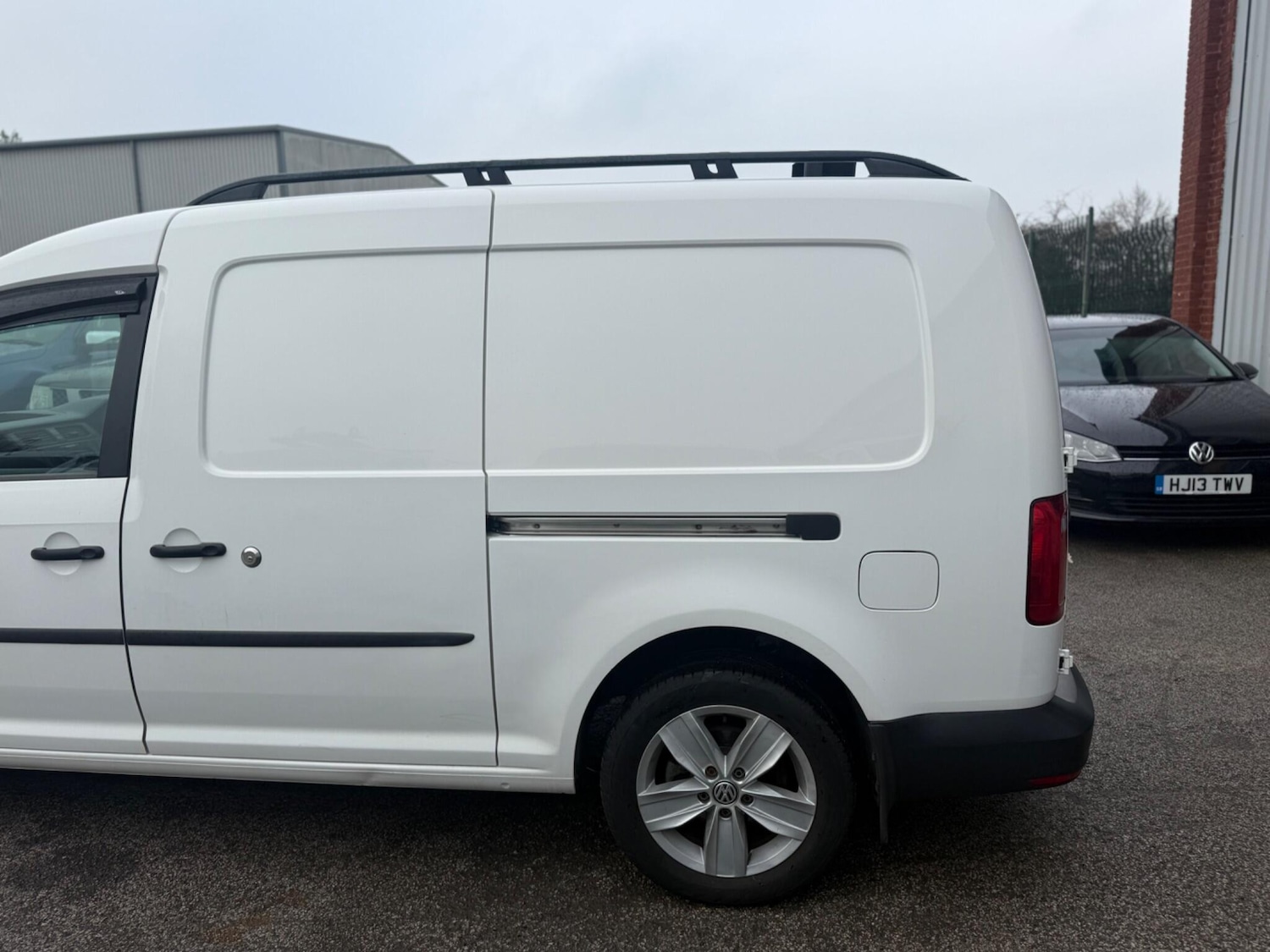 Used Volkswagen Caddy Maxi 2016 for sale - 77029975: Photo 9