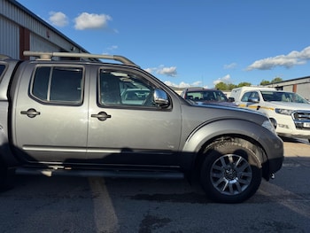 Used Nissan Navara 2015 for sale - 79453085: Photo