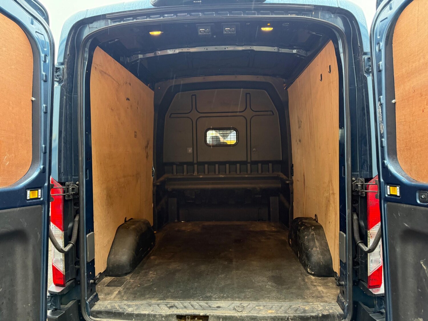 Used Ford Transit 2020 for sale - 77682936: Photo 26