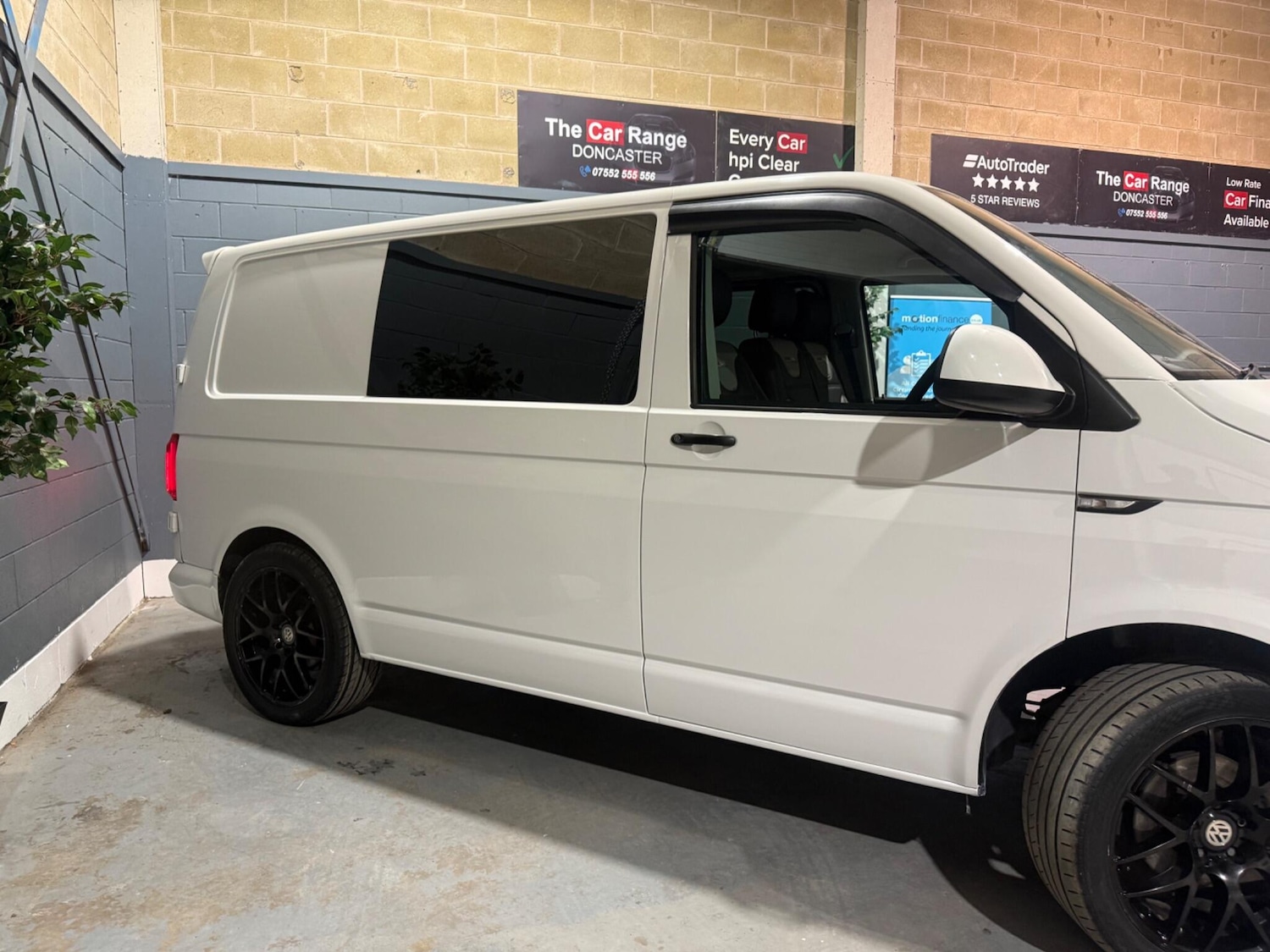 Used Volkswagen Transporter for sale - 78115138: Photo 2