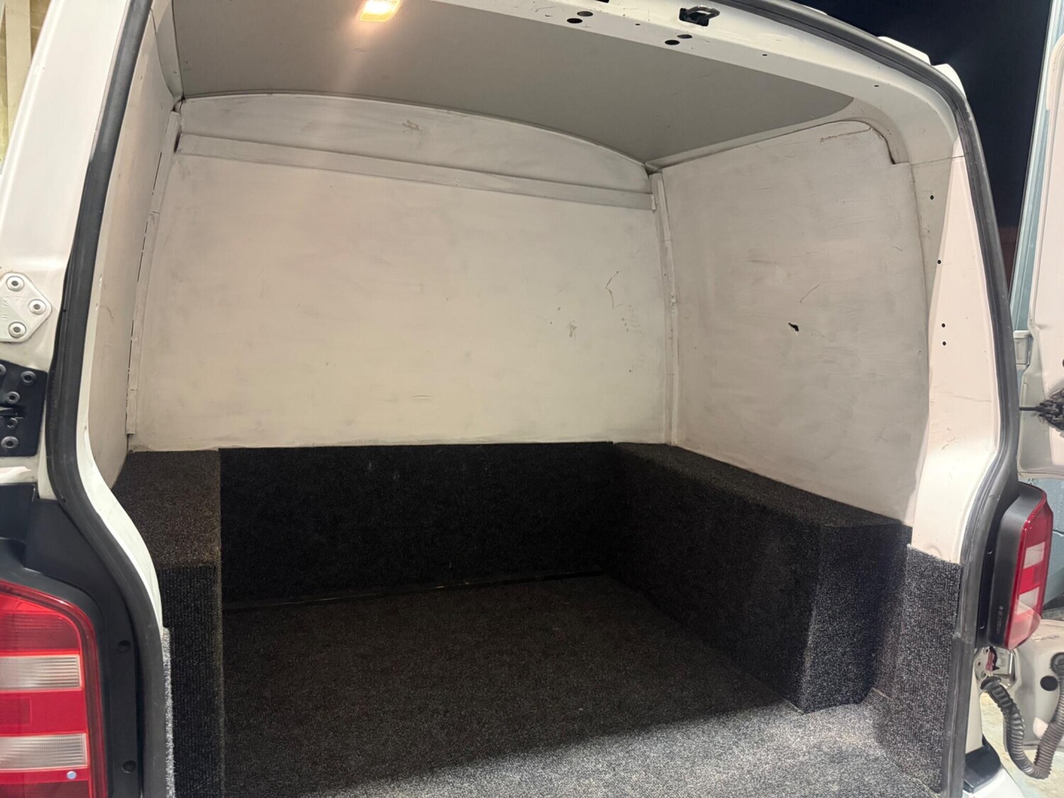 Used Volkswagen Transporter for sale - 78115138: Photo 24