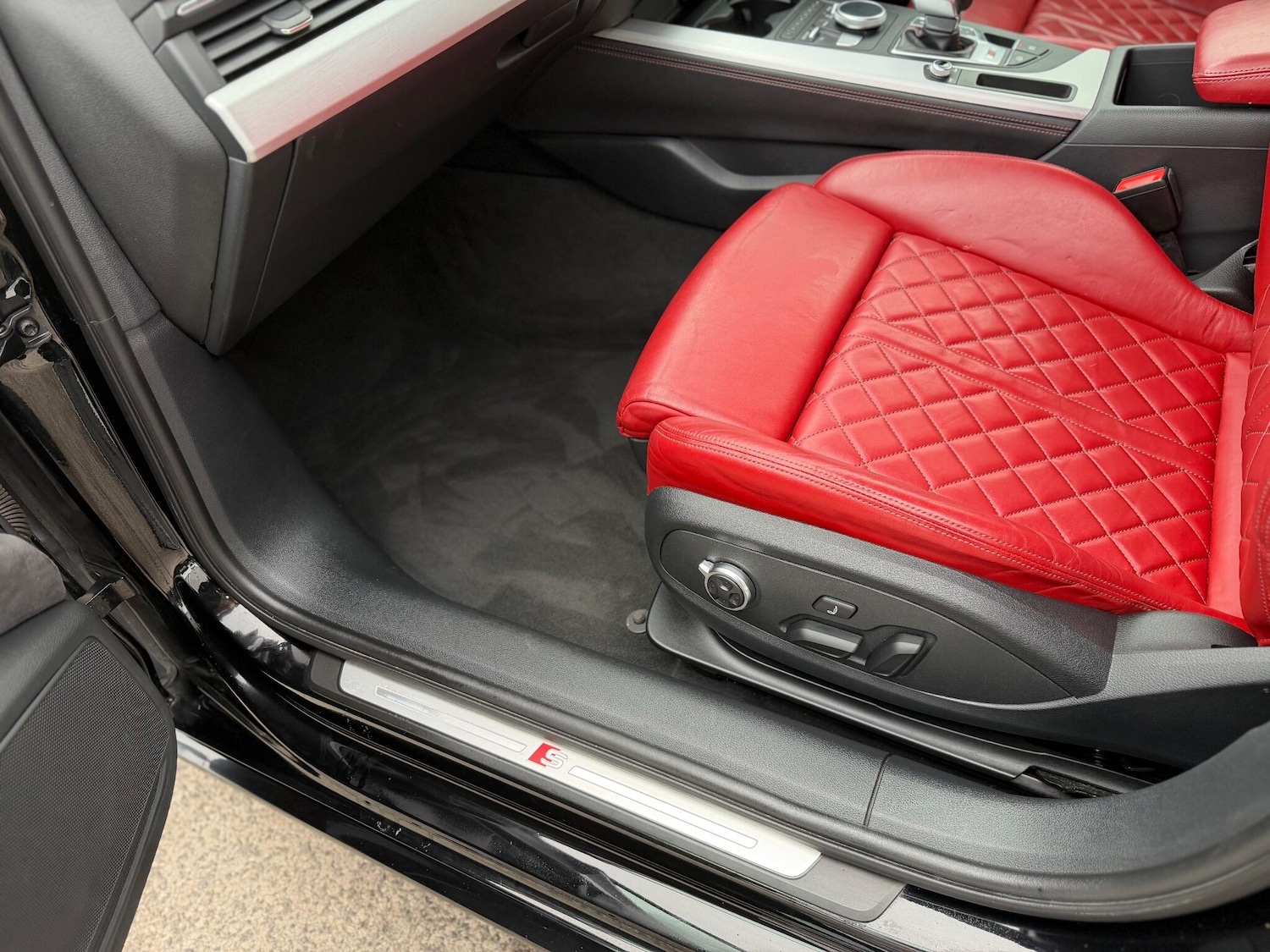 Used Audi A4 2018 for sale - 76527847: Photo 17